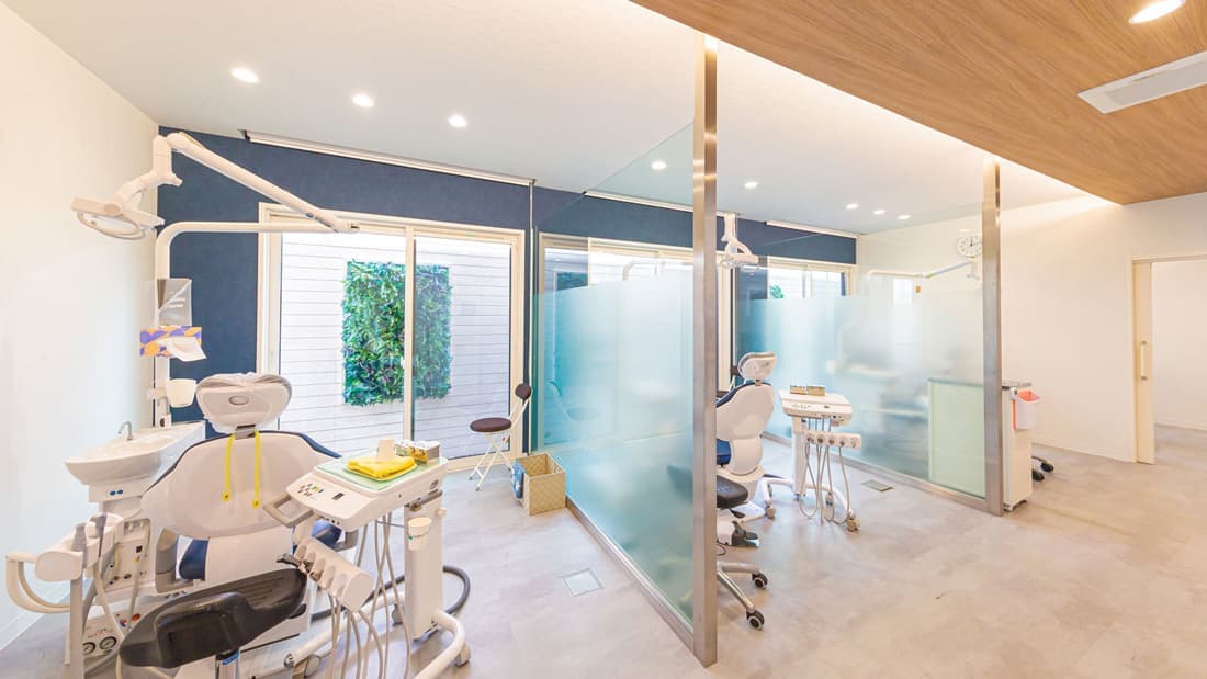 西神中央ファミリー歯科の治療スペース画像です。